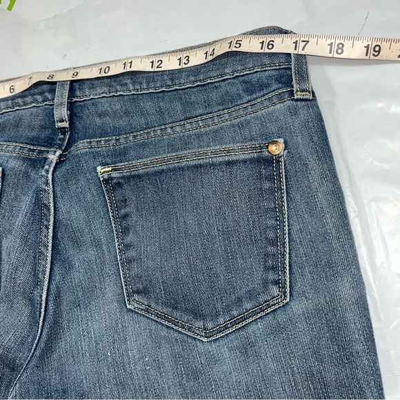OLD NAVY The Flirt Blue BOOTCUT JEANS size 10 flared leg stretchy Medium Wash 10 - Picture 6 of 16